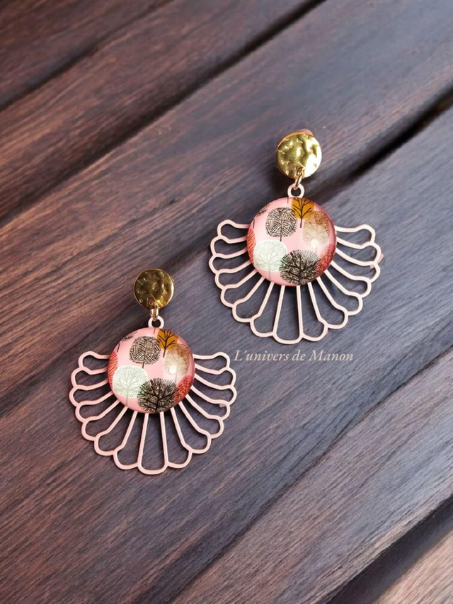 Boucle d&#039;oreille unique  