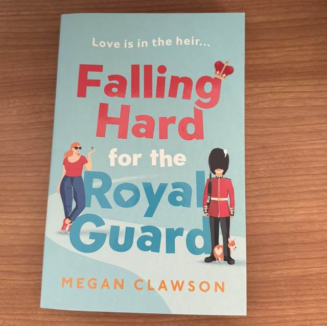 Falling hard for the royal guard 