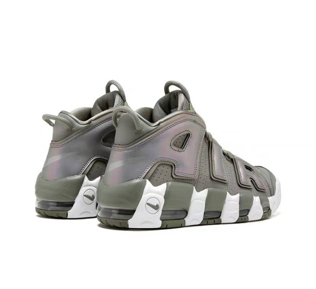 Nike Air More Uptempo (Vendu sans la boîte )