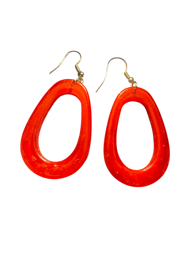 Boucle d&#039;oreilles rouges écarlates