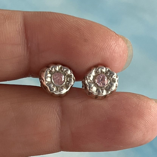 Small Silver Flower Stud Earrings.