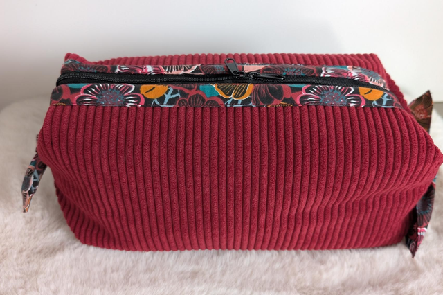 Trousse de toilette velours côtelé rouge lie de vin