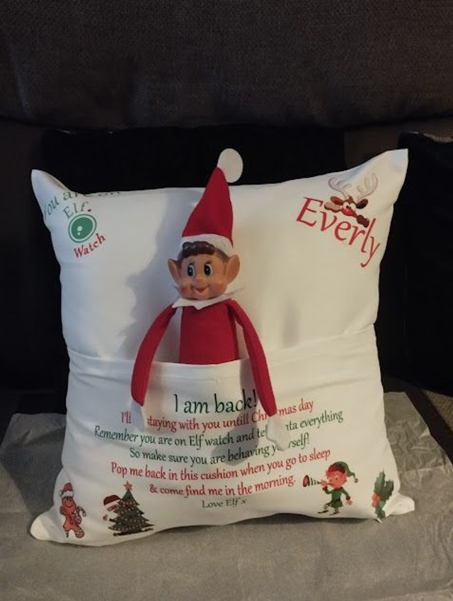 Elf &amp; cushion with pocket
