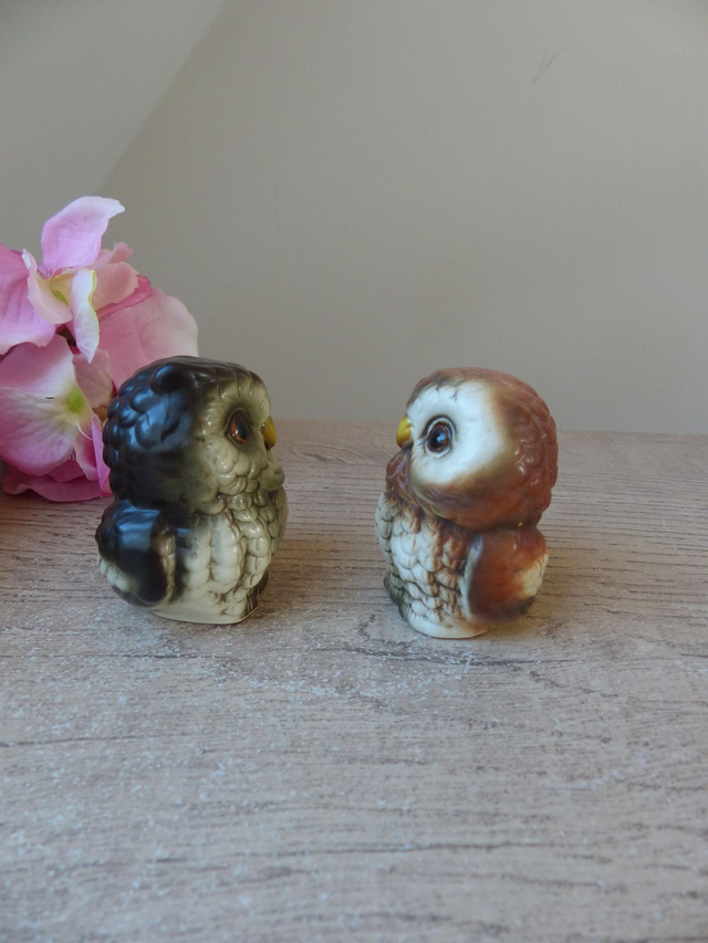 Vintage couple de chouettes en céramique fabriquées en Corée peintes à la main Vaga International, collection mignons bébés animaux oiseaux