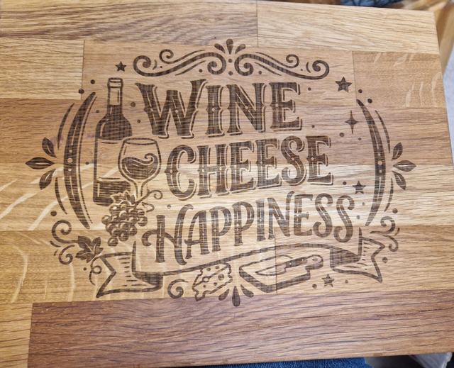 Cheeseboard - small - solid oak, laser engraved with various designs