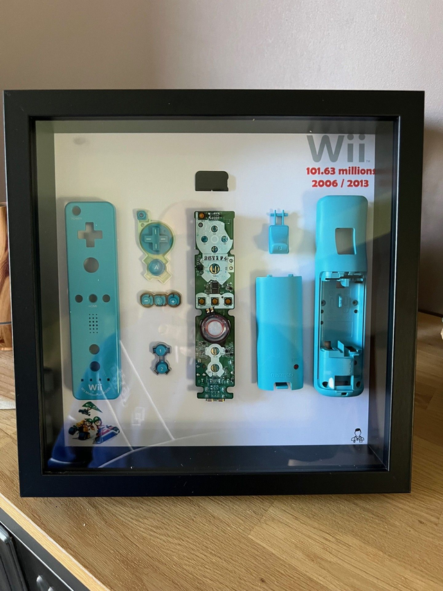 Cadre 3D Diorama shadowbox manette Nintendo wii bleu