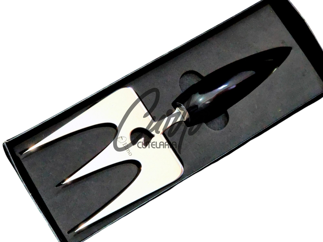 Garfo Tridente Elmo Aço Inox Cabo Ergonômico Em Resina