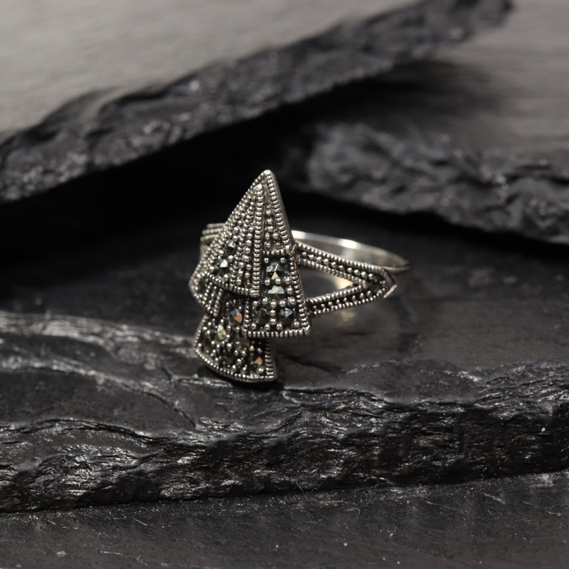 Vintage Sterling Silver 925 Art Deco Style Marcasite Gemstone Triangular Arrowhead Fan Design Ring Size O - 7