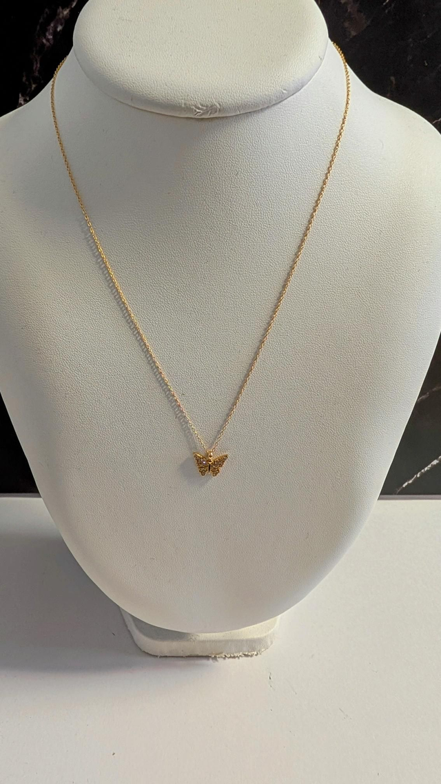 Collier papillon doré