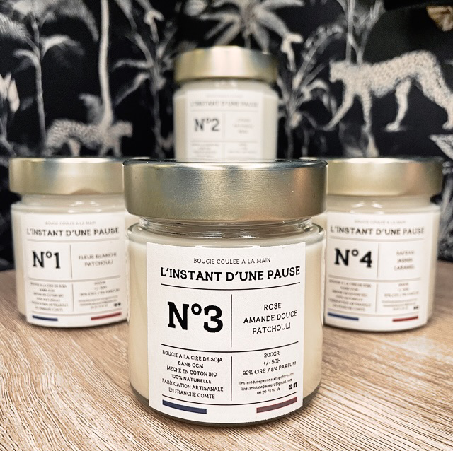 Bougie Signature N°3, inspirée de La Petite Robe Noire – Élégance et parfum iconique