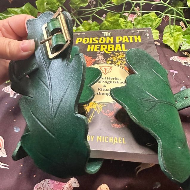 Leather "Oak Leaf" Book Holster