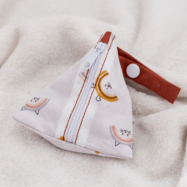 Range-tétine Brique / Arc-animaux