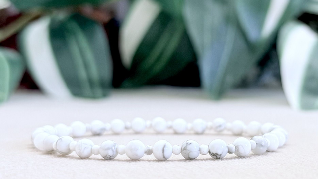 Bracelet | Howlite - Royal Luxe