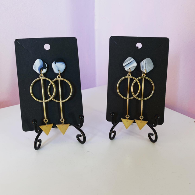 Earrings 