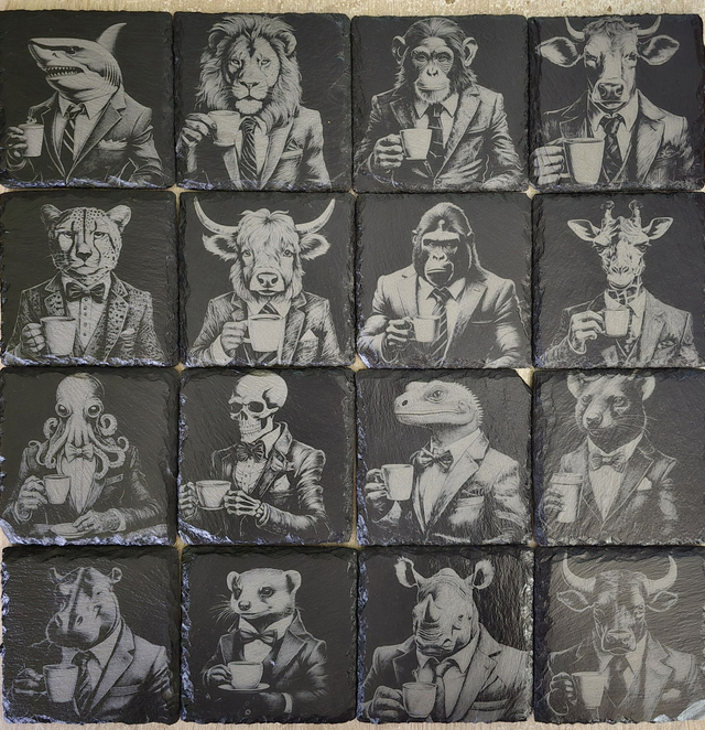 Animaux professionnels buvant du café