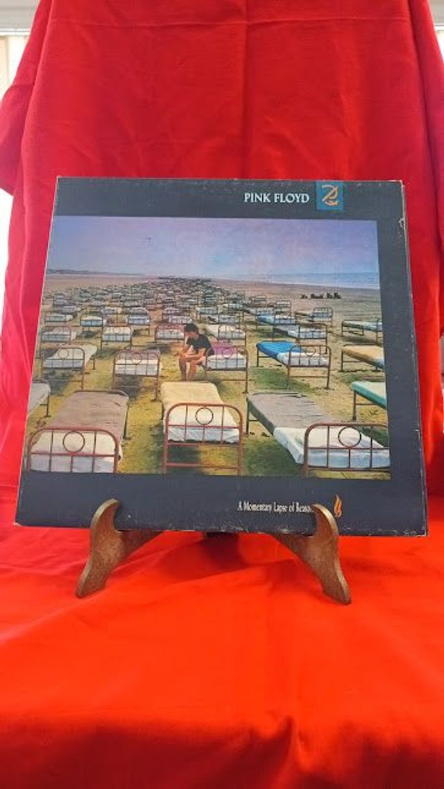 Pink Floyd – A Momentary Lapse Of Reason