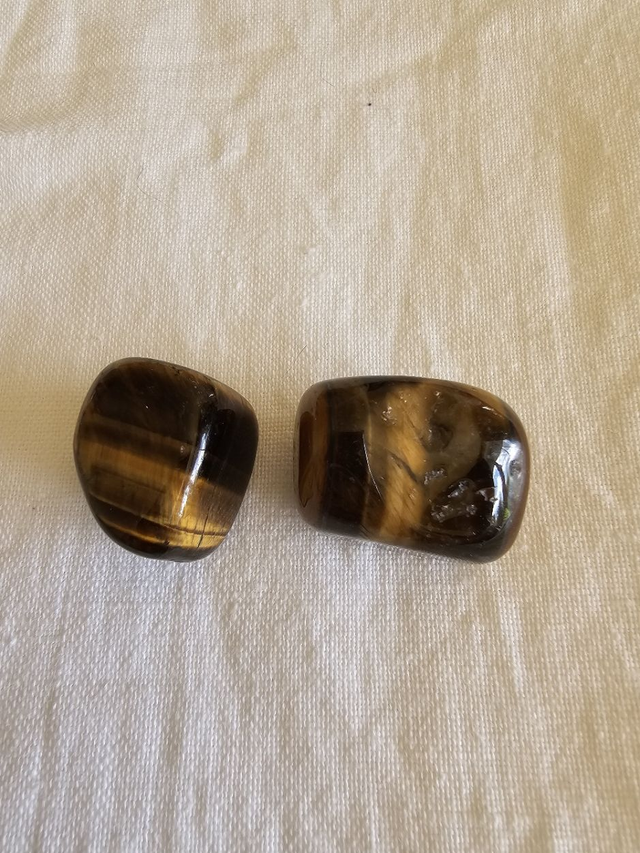 pierre roulé œil du tigre