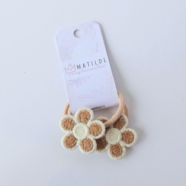 Colet Lazo Par Flor Beige