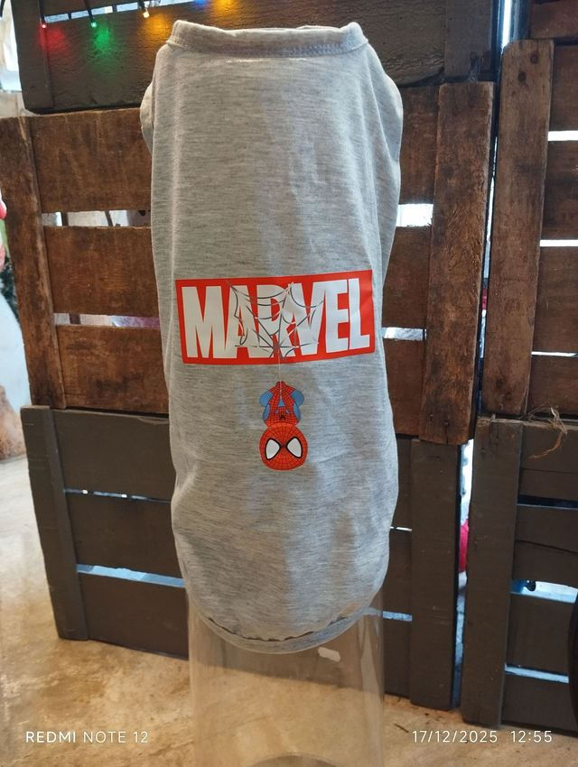 tee shirt marvel m