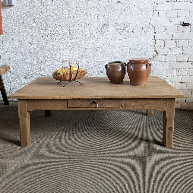 Table basse en chêne