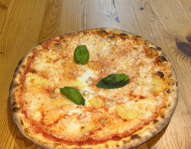 Quattro Formaggi Maxi