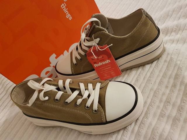 Baskets femme Refresh Z. Lona kaki &amp; blanches