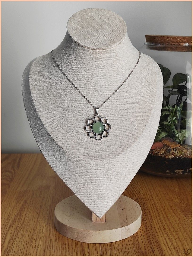 Collier fleur, pierre naturelle - Aventurine