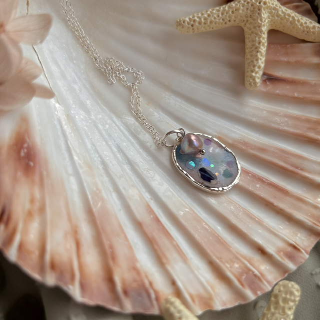 Oval Necklace with Freshwater Pearl Silver Plated Bezel