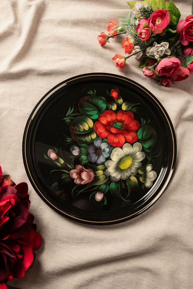 Eastern Bloom 🥀 Plateau en métal