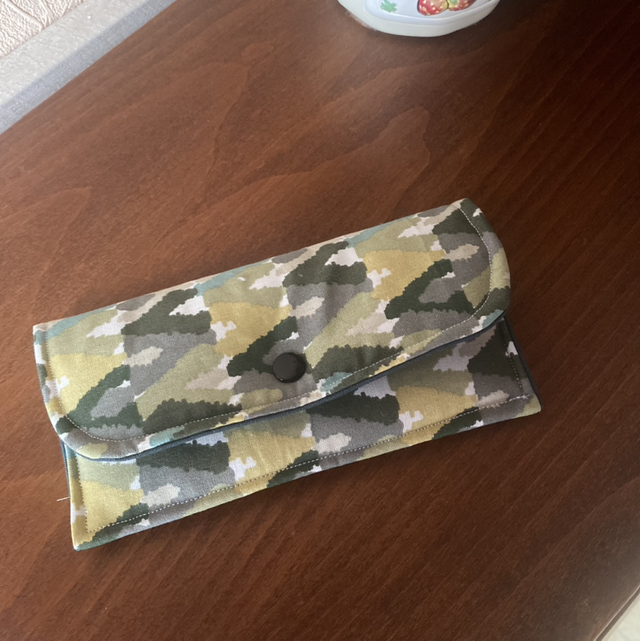 Étui à lunettes militaire