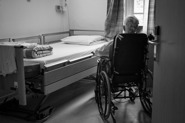 Escort Elderly to Hospital/Clinic/Day Care/Care Home