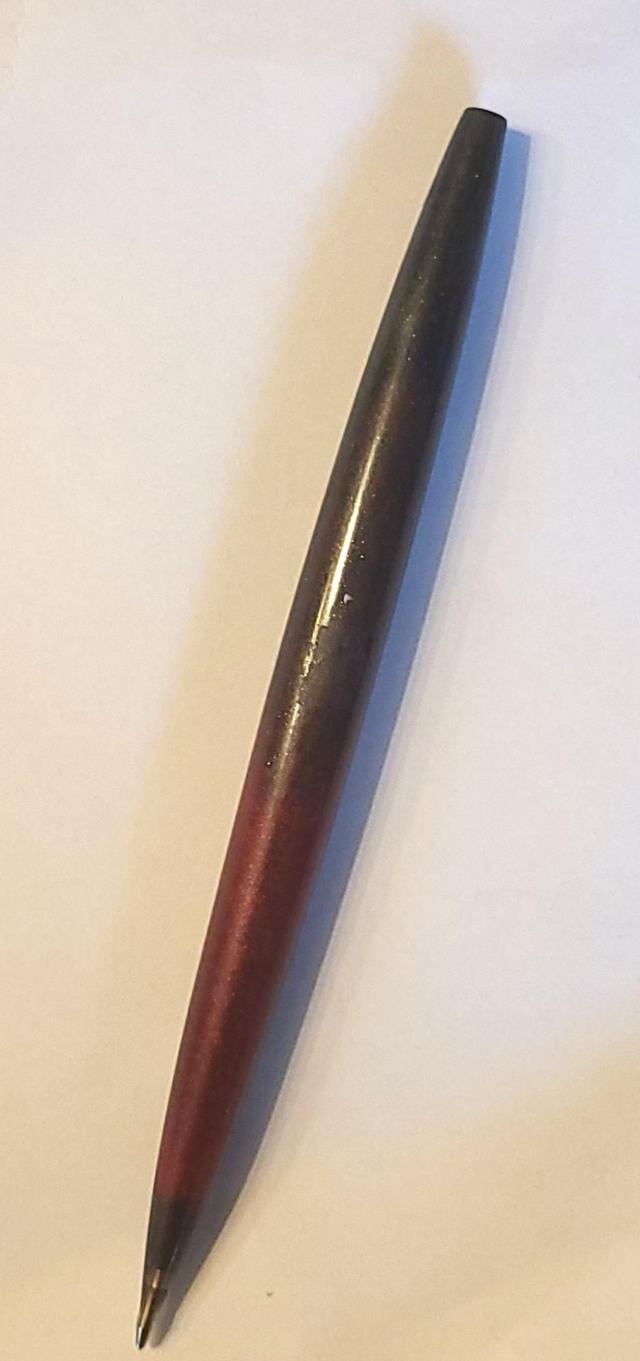 Crayon rouge / noir