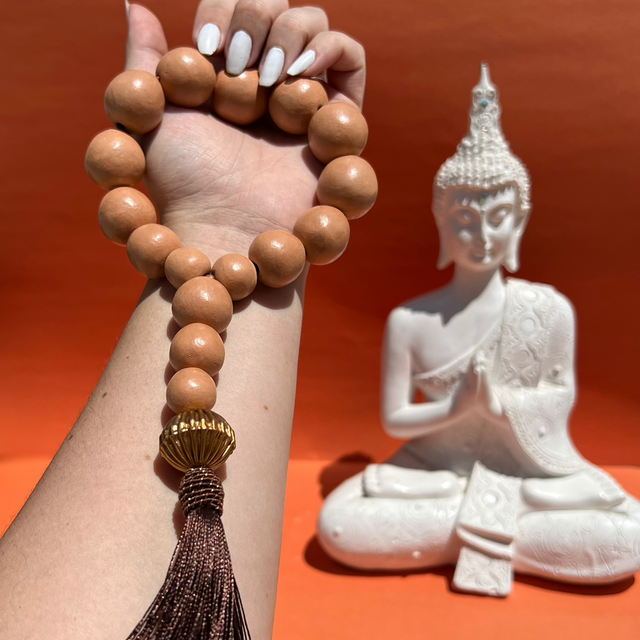 Terço Decorativo em Cerâmica Médio Marrom — Peça ÚNICA