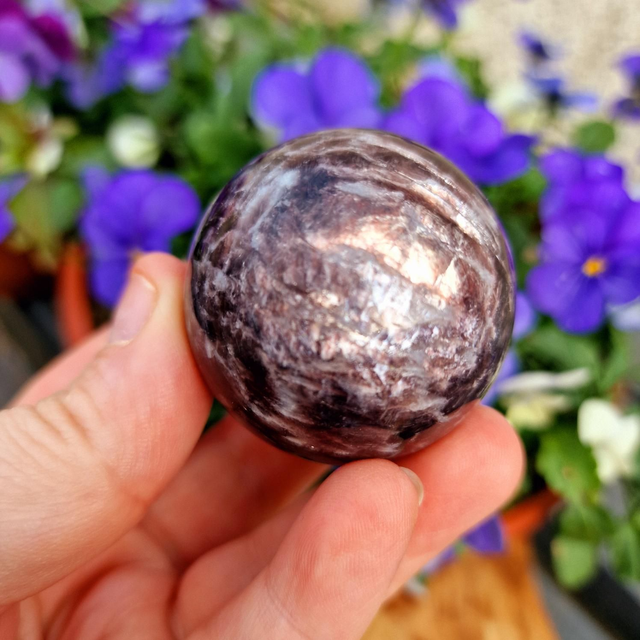 Purple Mica Sphere 125g