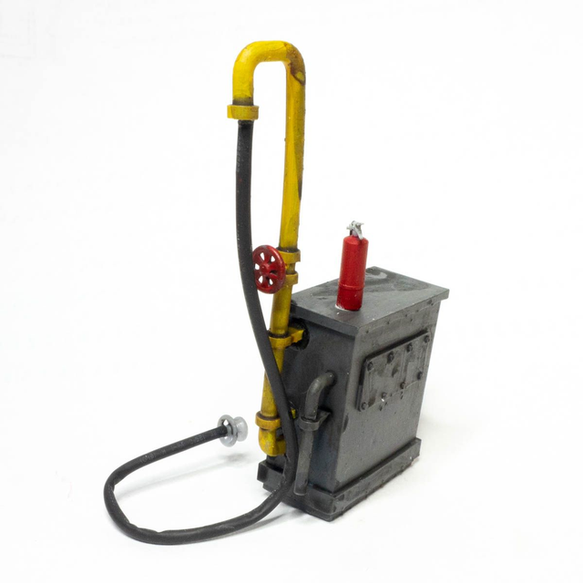 7mm scale / 0 gauge refueling rig (Cabinet)