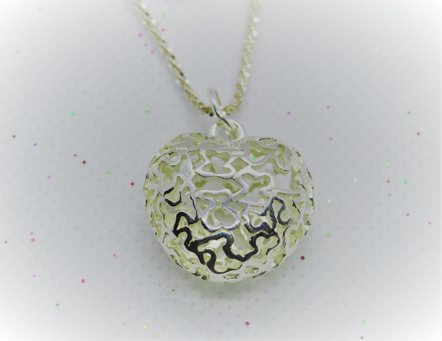 Sterling Silver filagree heart neckalce