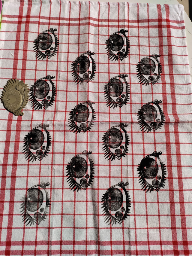 Torchon imprimé 50 x70 cm -linogravure " polycorie"