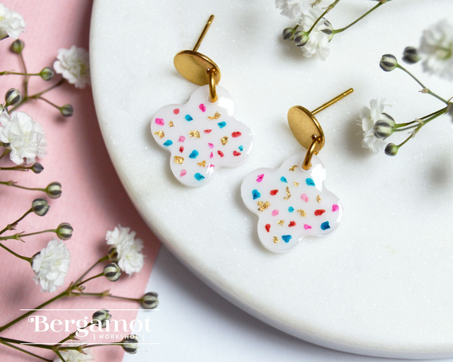 Micro Petal Clover Earrings