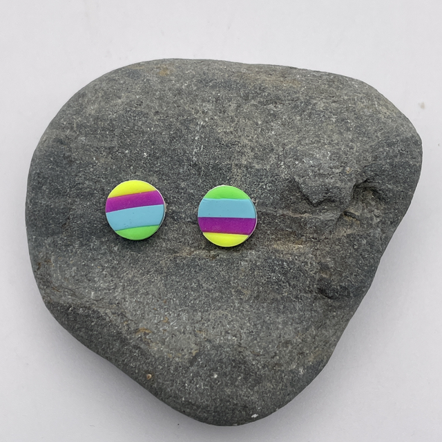 Circle stripey studs
