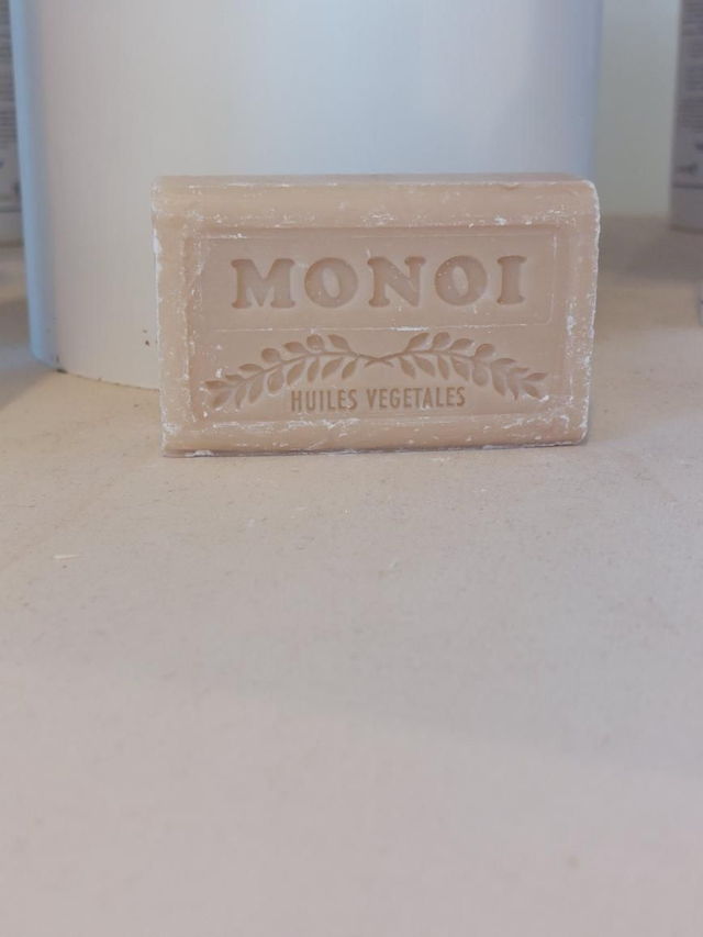 Monoi