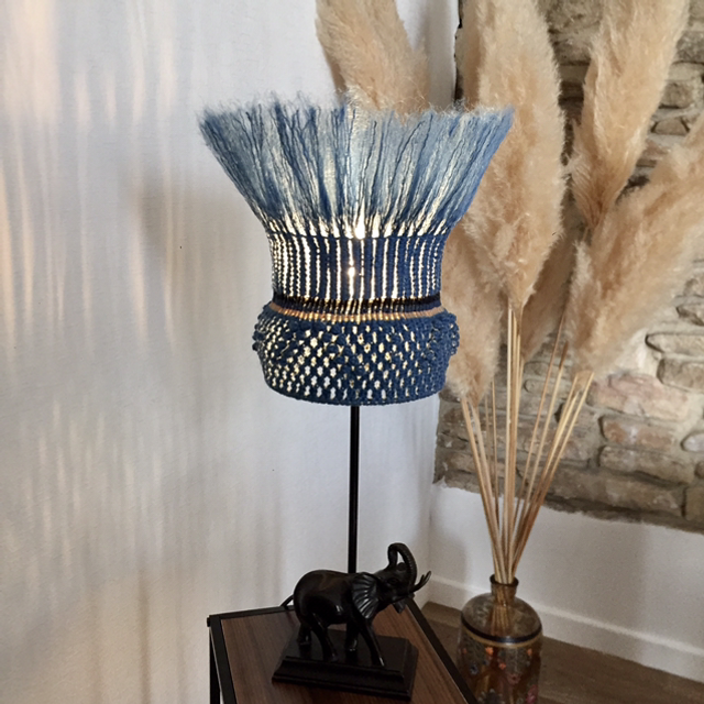 Lampe sur pied abat-jour macramé 