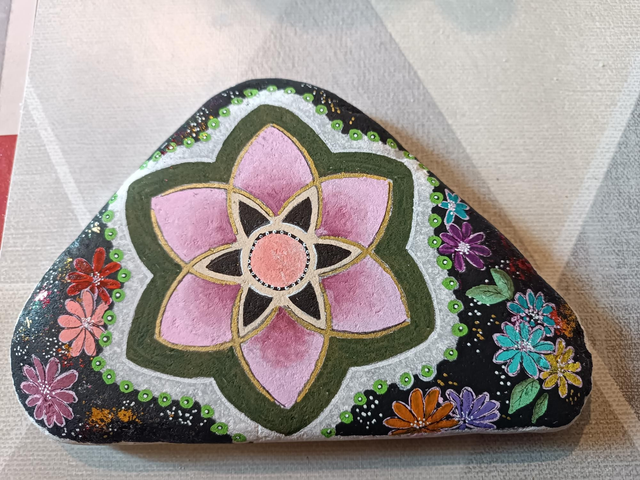  Peinture sur galets 2h