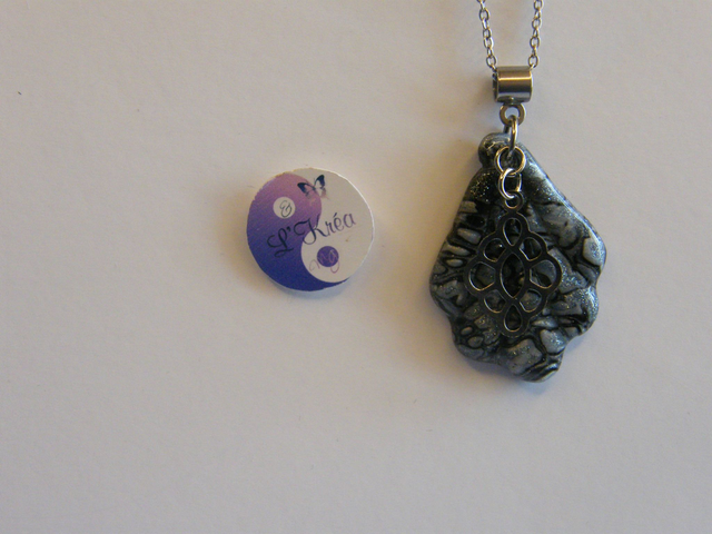 Eventail arrondi Noir/Gris/Blanc