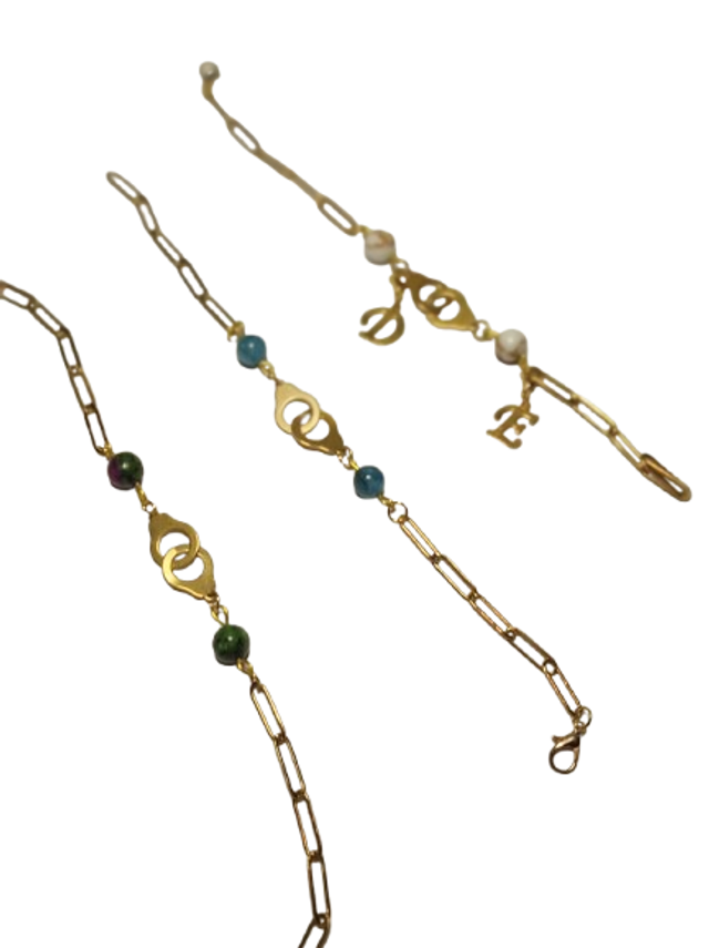 bracelet acier  couleur or +perles+cadenas