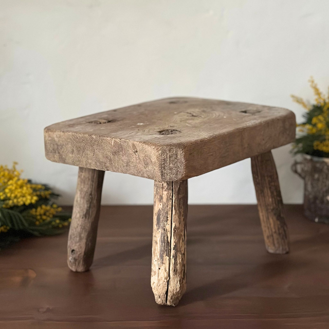 le tabouret rustique