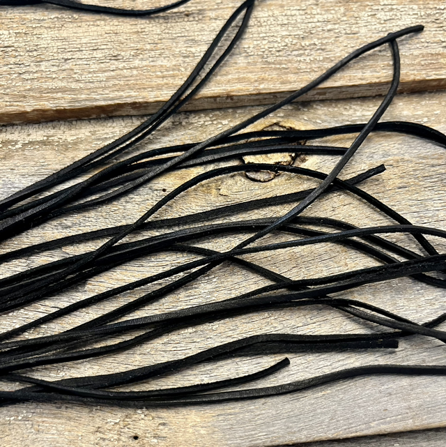 Poron-nahkanauha 2mm 1m 