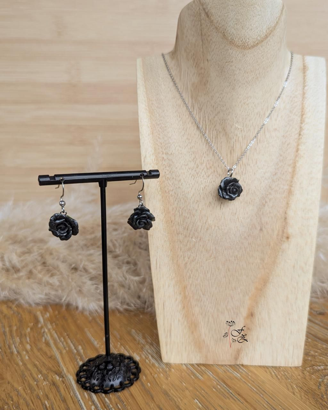 Roses noires nacrées 