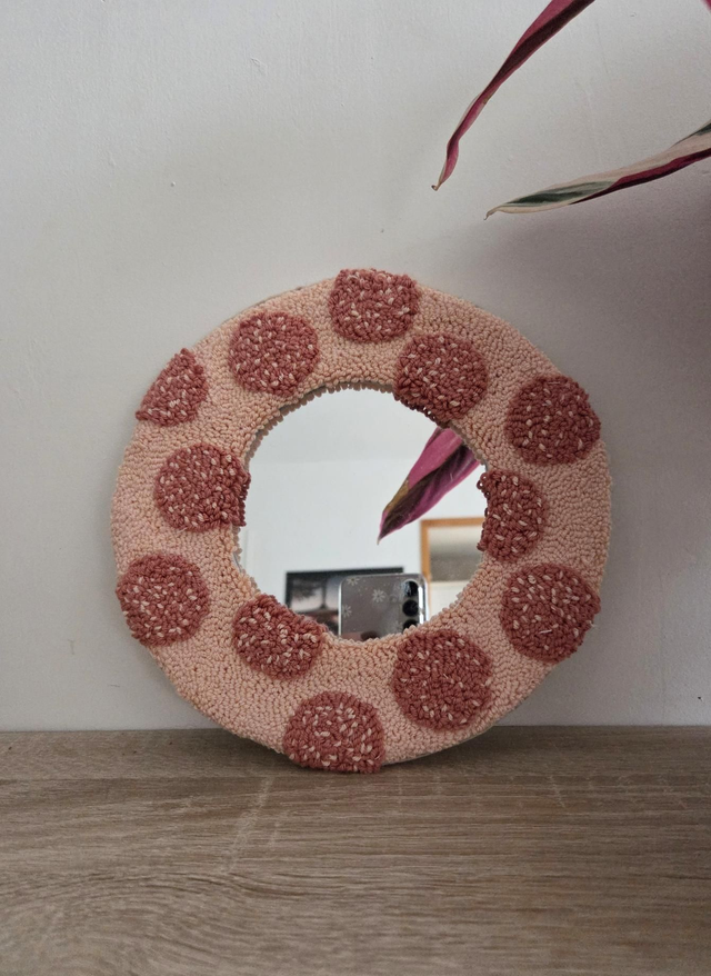 Miroir décoratif – pêche à pois roses