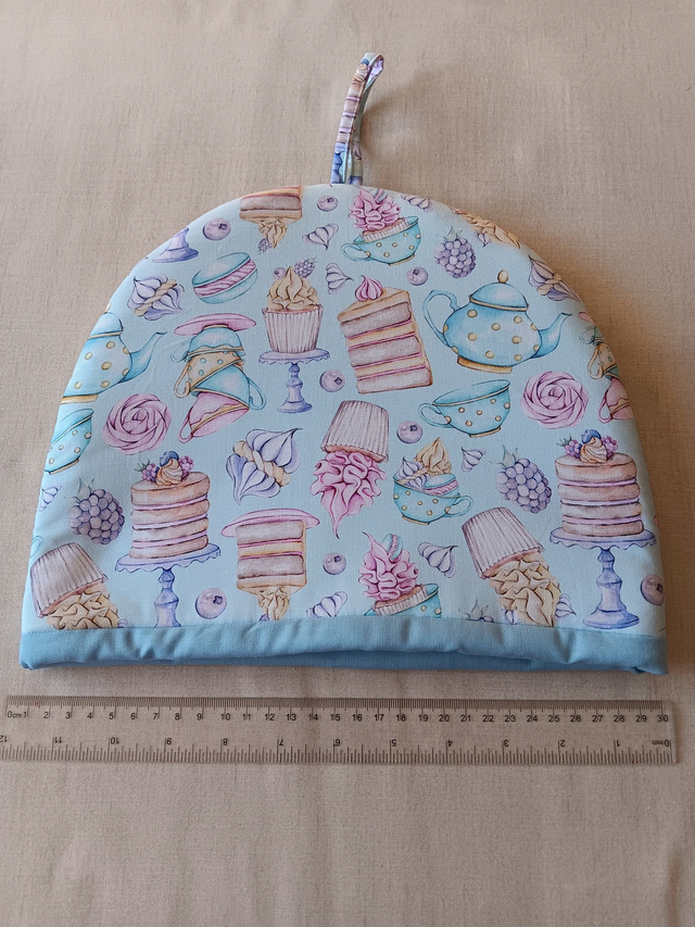 Tea Cosy Teapots &amp; Cakes Fabric 1-2 Cup 