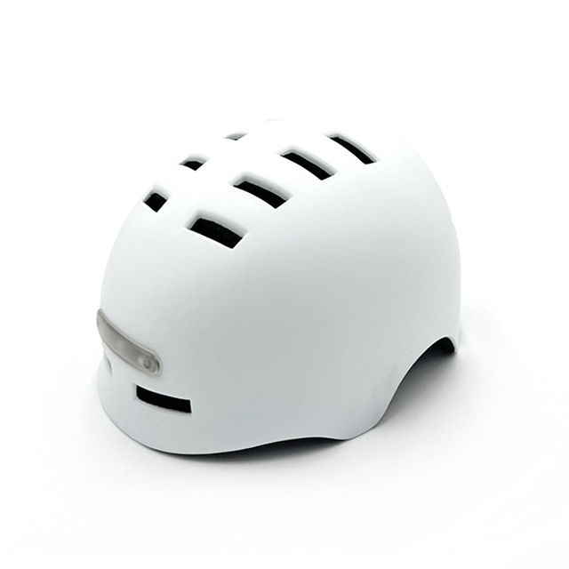 Casque trottinette blanc avec LED